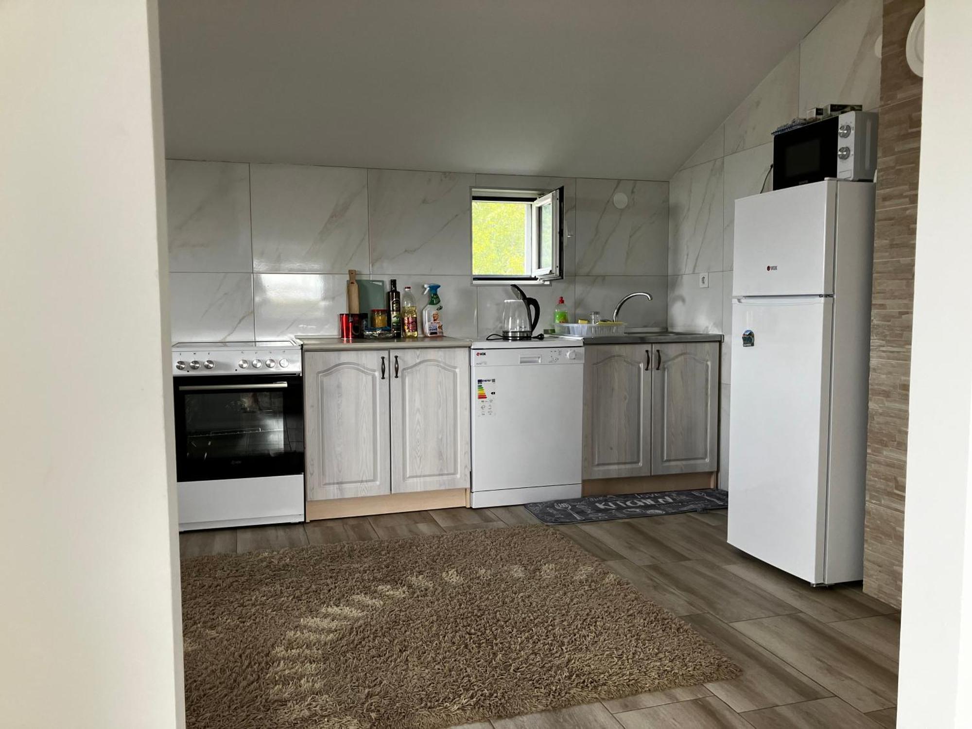 Appartamento Cozy, Fully Equipped, Free Parking&Wifi, Quiet, 2Bd Podgorica Esterno foto