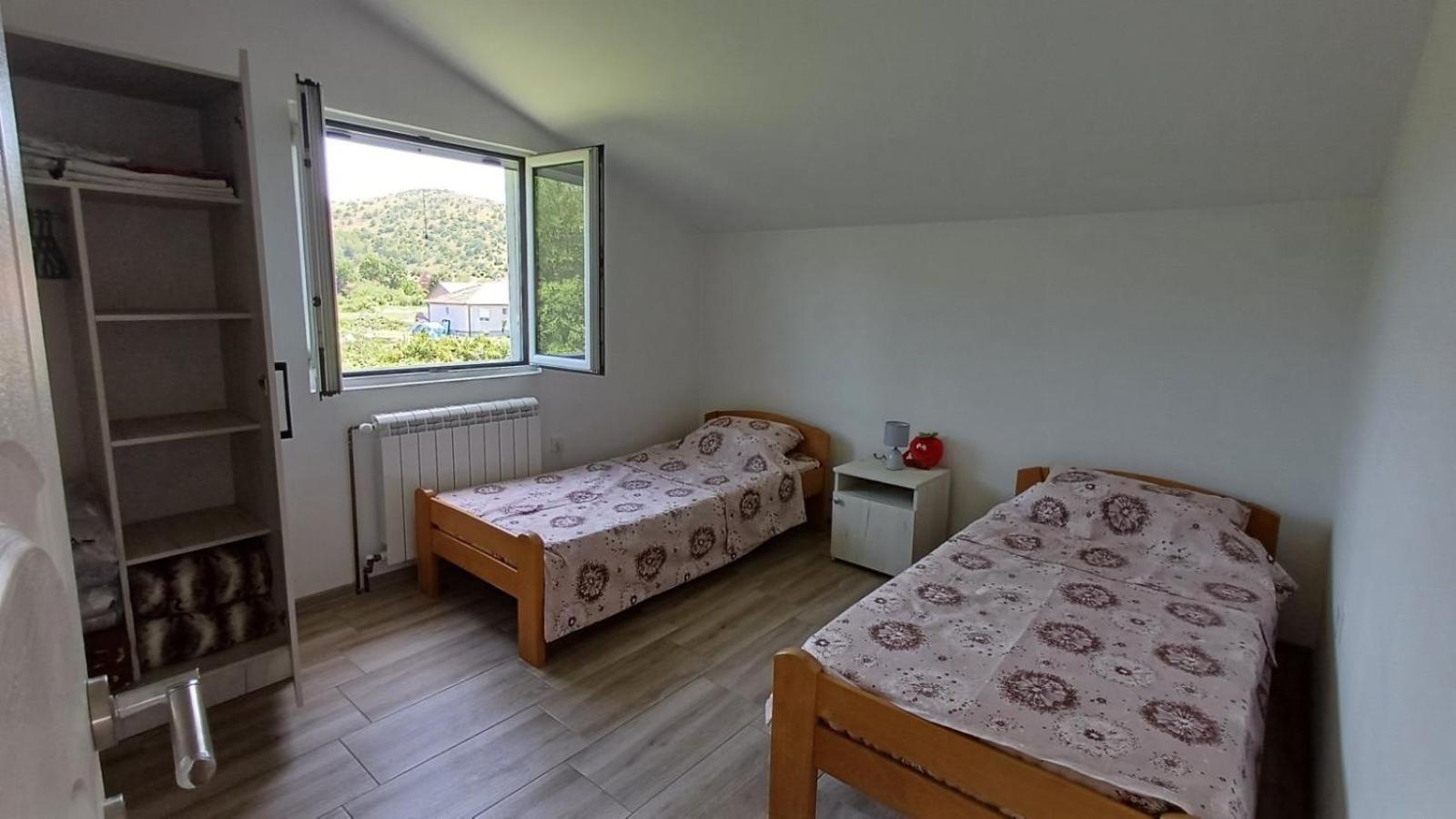 Appartamento Cozy, Fully Equipped, Free Parking&Wifi, Quiet, 2Bd Podgorica Esterno foto