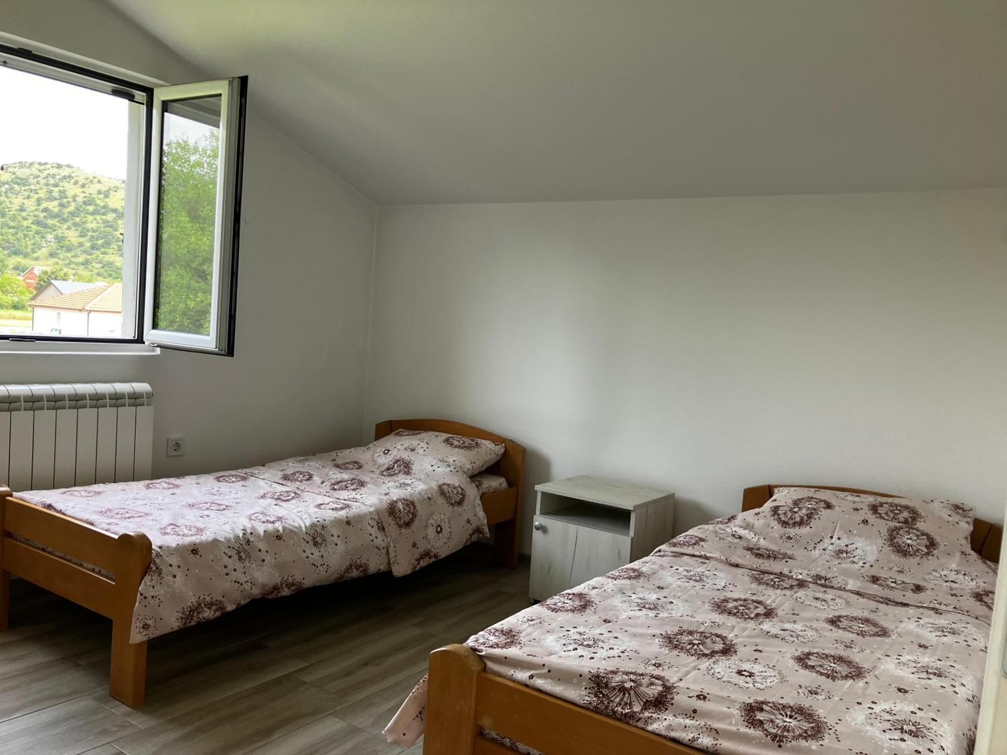 Appartamento Cozy, Fully Equipped, Free Parking&Wifi, Quiet, 2Bd Podgorica Esterno foto